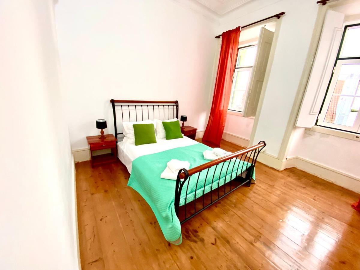 Artdeco Chiado 4 - Large Comfortable Double Room With Shared Bathroom Lisboa Ngoại thất bức ảnh